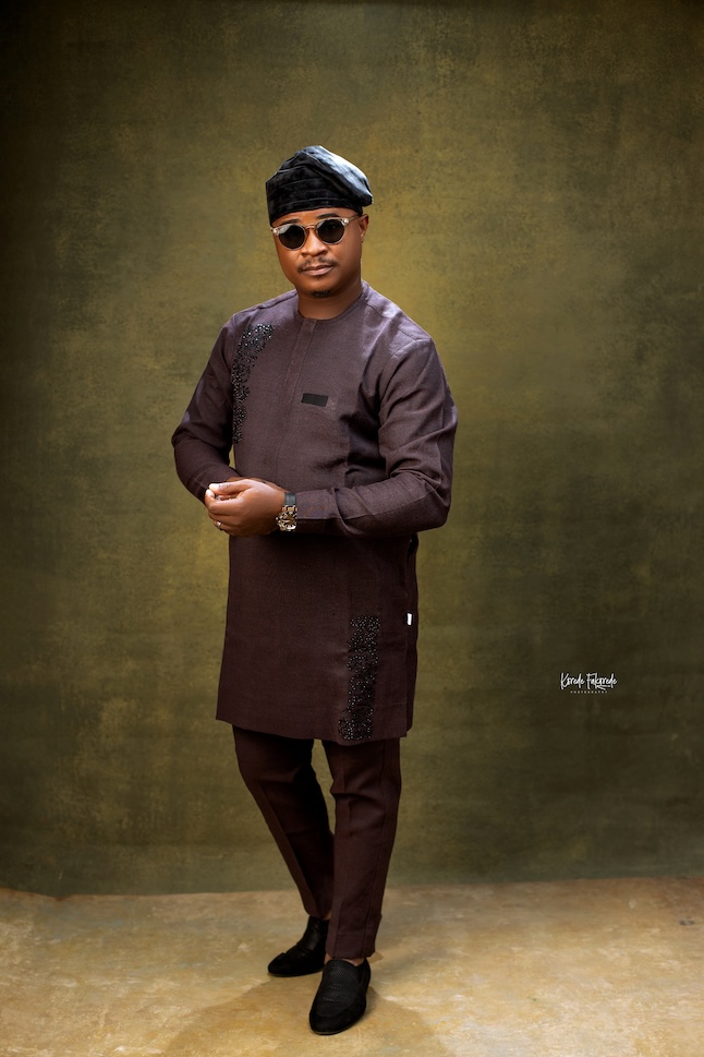 Onigbajamo mahogany agbada - Image 7